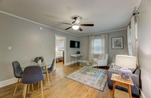 Earlewood House | Lounge On Lincoln-Pet Friendly