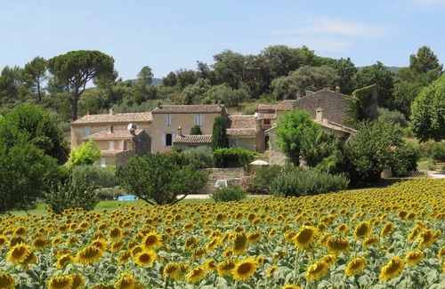 Lourmarin House | LOURMARIN:GROUND FLOOR IN BASTIDON AT THE FOOT OF THE LUBERON