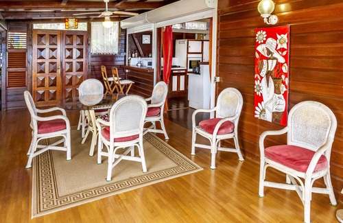 Tartane Villa | Love at first sight! 250-sq.m, wooden house 180-degree view & Jacuzzi in Tartane