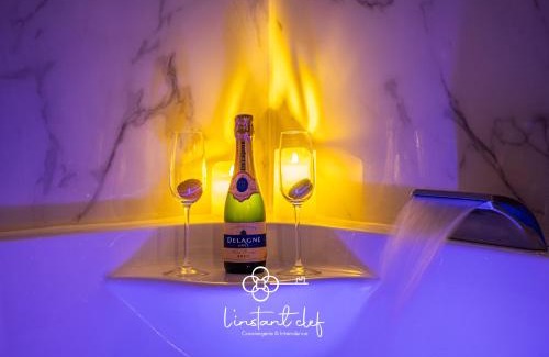 Bollee Apartment | Love au Mans - Sauna et Jacuzzi inclus