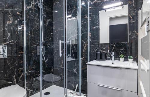 Bollee Apartment | Love au Mans - Sauna et Jacuzzi inclus