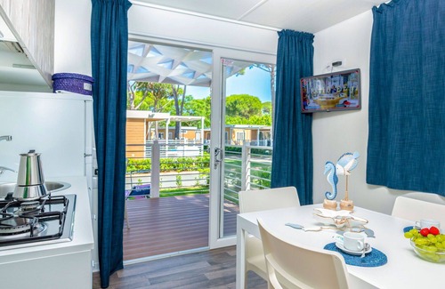 Le Rocchette House | Lovely apartment in villa for 3 people with A/C, WIFI, pool, TV and patio