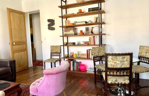 Combat Apartment | Love Nest In Paris