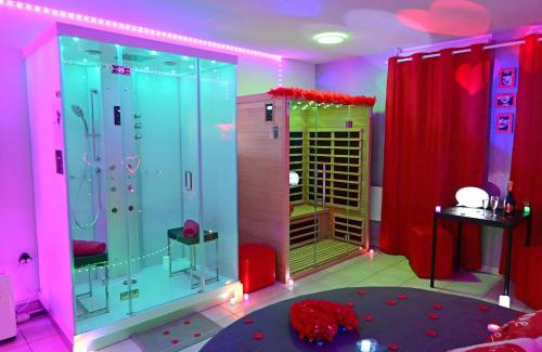 Biscarrosse Plage Apartment | Love Room à deux pas de l'Océan avec Hammam, Sauna et Bain à 2 :-)