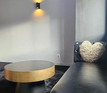 La Motte-Servolex Apartment | Love Room Le Jardin D'Éden