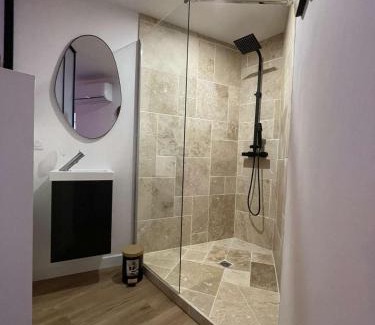 Perigueux Apartment | Love room les étoiles du désir