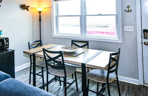 Salisbury Beach House | Love Shack: Oceanfront Getaway - Salisbury Beach Music Nights & Weekend Fireworks!