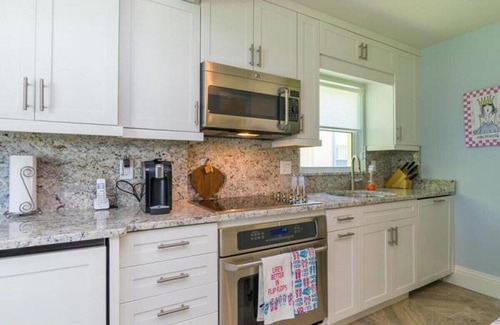 Anna Maria Apartment | Love Shack on the Water Most desirable location on AMI