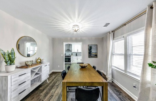 Austell House | Love Street Retreat|Immaculate Rebuild 4BR Private