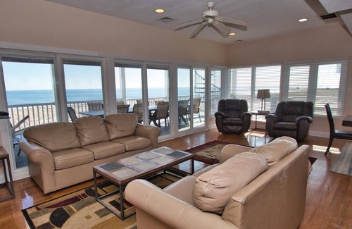 Loveladies House | Loveladies - ~LBI~ - Stupendous - Five/Six Bedroom - Oceanfront