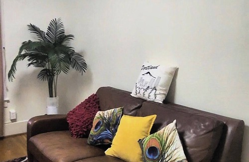 Alphabet Historic District Condo | Lovely 1-bdrm condo in lovely Portland with WiFi - Close to everything!
