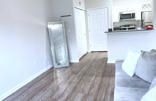 Dunwoody Apartment | Lovely 1 Bed Room unit with Free Parking
