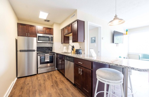 Lakewood Apartment | Lovely 1 Bed Suite Free Parking on the Premises