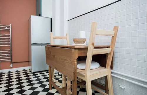 Canonbury Apartment | Lovely 1 Bedroom Apartment with Balcony in Dalston