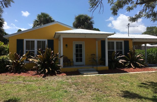 Jensen Beach House | Lovely 1 Bedroom House on the Indian River Waterway in Jen. Bch.