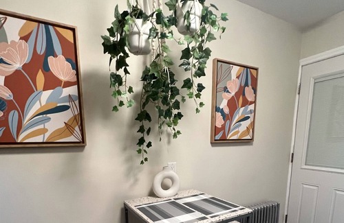 Linden Apartment | Lovely 1Bedroom - Minutes to EWR and NYC