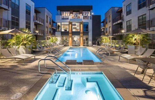 Menlo Park Apartment | Lovely 1BR Apartment with Nature & Amenities