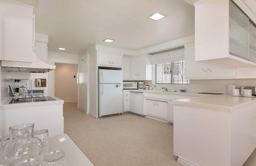 Ladera Heights House | Lovely 2 bed/3 bath,Pool Home - West LA/Culver City/Marina Del Rey/Venice