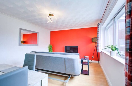 Lancing Apartment | Lovely 2 Bed apartment Near The sea