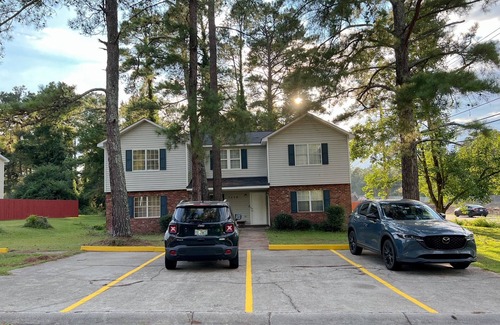Columbia Apartment | Lovely 2 bedroom apartment minutes from Ft. Jackson and VA Hospital