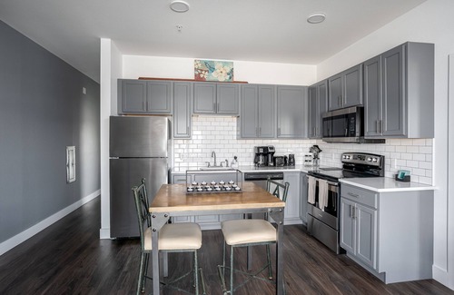 East Moline House | Lovely 2 Bedroom at the Mississippi