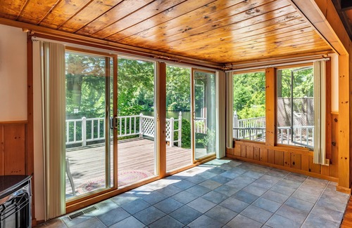 Williamsburg House | Lovely 2-bedroom bungalow in Williamsburg. Disconnect from it all!