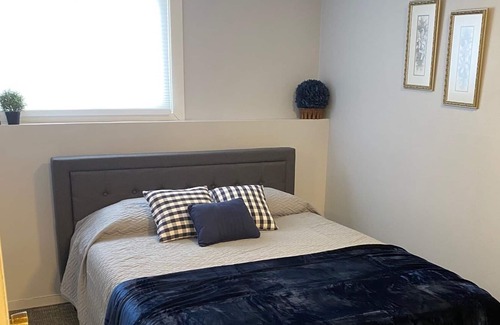 South Lethbridge Condo | Lovely 2 Bedroom Condo with Free Parking