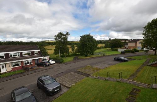 Airdrie Apartment | Lovely 2 Bedroom Flat in a quiet location