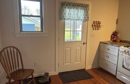 Irvine House | Lovely 2-bedroom house on the Allegheny River