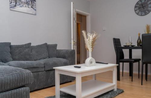 Weston by Wellend Apartment | Lovely 2 Bedroom Home Coventry