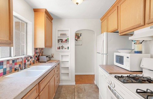 Auburn House | Lovely 2-bedroom house with AC in Auburn