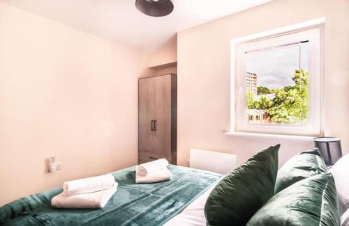 Manchester Apartment | Lovely 2 Bedroom Manchester Apartment