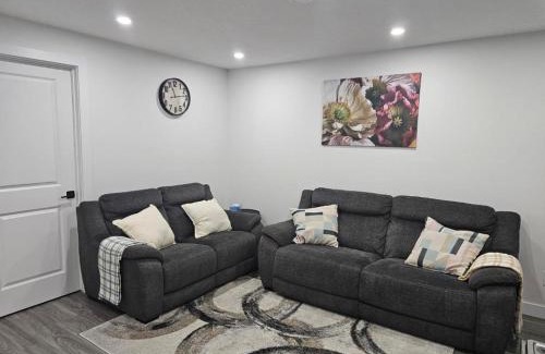 Northwest Calgary Apartment | Lovely 2 Bedroom Suite in Calgary