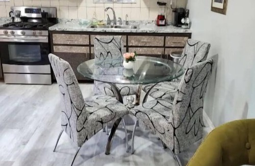 University Heights House | Lovely 2 bedroom unit in private house.