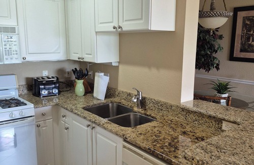 Cove Cay Condo | Lovely 2 BR Waterfront Condo Balcony Grand Venezia