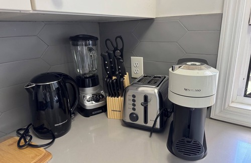 The Heights Apartment | Lovely 2B2B in Jersey City