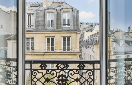 Saint-Merri Apartment | Lovely 2BR in the Heart of Le Marais