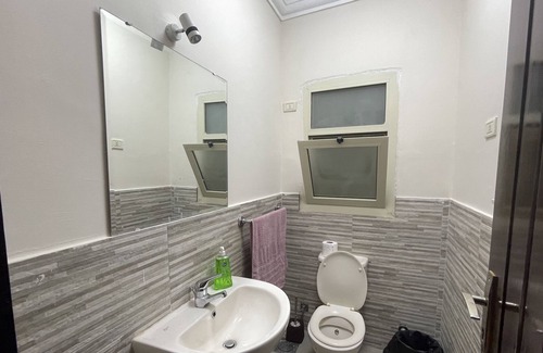 Al-Khalifa Apartment | Lovely 3-Bedroom Rental Unit with Pool in Sheikh Zayed city