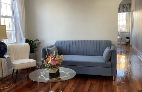 Union City Apartment | Lovely 3 bedroom 15 min away from NY