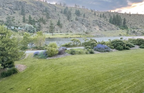 Okanagan-Similkameen Apartment | Lovely 3-bedroom Condo in the heart of Okanagan Falls