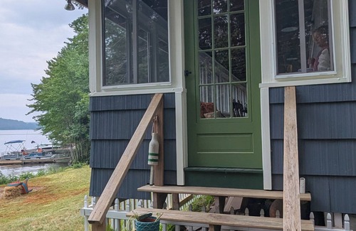 Bridgton Cottage | Lovely 3-bedroom cottage with dock and lake frontage on Long Lake in Bridgton