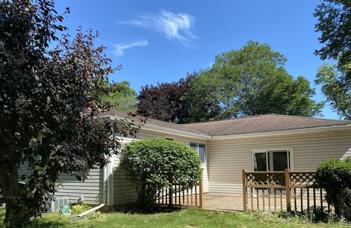 Amherst House | Lovely 3 bedroom home Amherst New York.-great location
