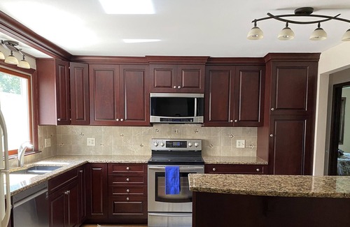 Amherst House | Lovely 3 bedroom home Amherst New York.-great location