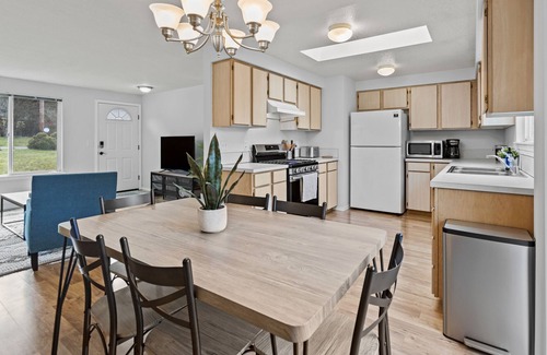 Olympia House | Lovely 3 Bedroom Home in the Heart of Olympia