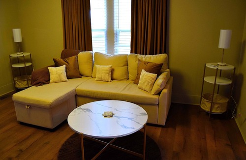 South Louisville House | Lovely 3-bedroom house in Louisville with AC, WiFi