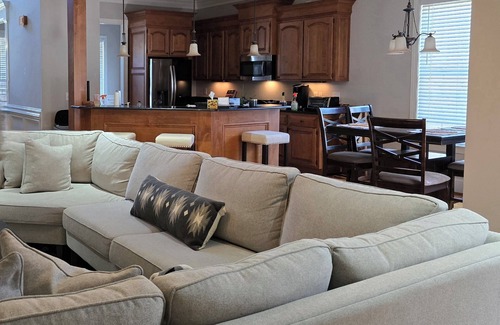 Lexington House | Lovely 3-bedroom house in charming Lexington with AC, WiFi, nearby parks