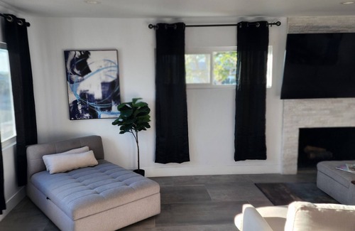 North Clairemont House | Lovely 3-bedroom house in sunny San Diego ,pool ,close to the beach