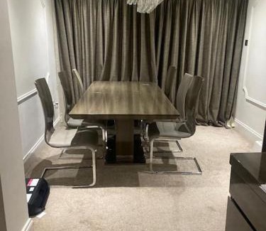 Borehamwood House | Lovely 3 bedroom house in Borehamwood .