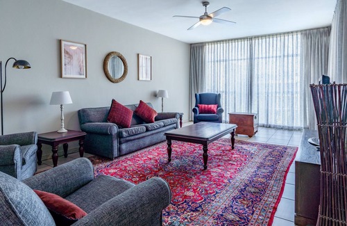Sandown Apartment | Lovely 3 Bedroom unit in Sandton : Kambula 505