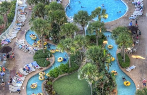 Daytona Beach Condo | Lovely 3 bedroom condo on the ocean.
